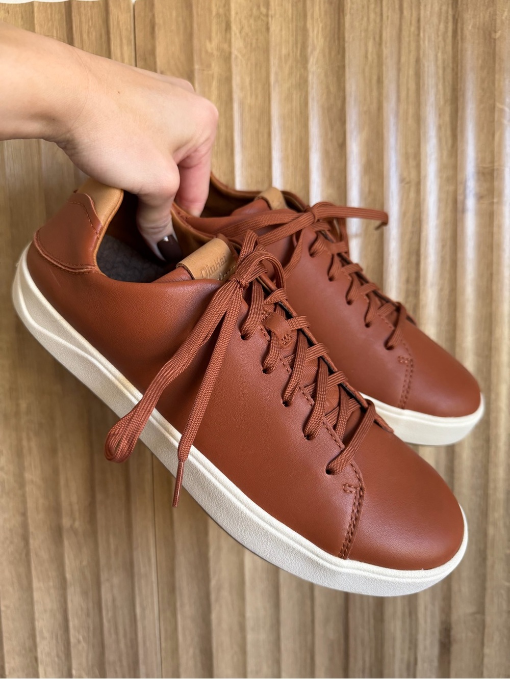 OLUKAI Lae‘ahi Lī ‘Ili Men’s Leather Sneakers